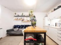 Prodej bytu 2+kk, Brno, Hostislavova, 42 m2