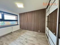 Pronájem bytu 2+kk, Praha - Hlubočepy, Štěpařská, 60 m2