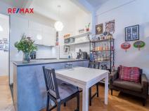 Prodej bytu 2+kk, Praha - Holešovice, Veverkova, 58 m2