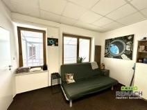 Pronájem kanceláře, Uherské Hradiště, Mariánské náměstí, 18 m2