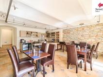 Prodej ubytování, Nové Město nad Metují, Husovo náměstí, 927 m2