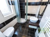 Pronájem rodinného domu, Praha, Do podkovy, 124 m2