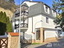 Prodej bytu 3+kk, Praha - Hlubočepy, Pod Žvahovem, 100 m2