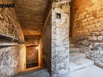 Pronájem obchodního prostoru, Praha - Žižkov, Seifertova, 110 m2