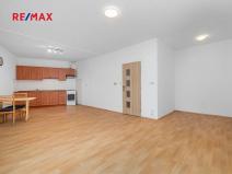 Pronájem bytu 1+kk, Přeštice, Na Chmelnicích, 41 m2