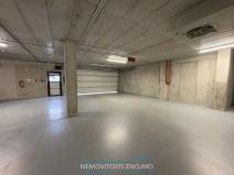 Pronájem garážového stání, Znojmo, Kosmákova, 15 m2