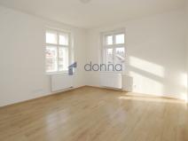 Pronájem bytu 3+kk, Praha, Rumunská, 67 m2