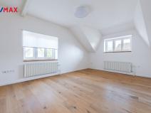 Pronájem bytu 3+kk, Praha - Satalice, Vinořská, 110 m2