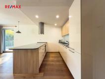 Pronájem bytu 3+kk, Praha - Lysolaje, Lysolajské údolí, 70 m2