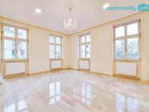 Pronájem obchodního prostoru, Karlovy Vary, Zámecký vrch, 20 m2