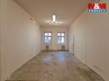 Pronájem obchodního prostoru, Valašské Meziříčí, Náměstí, 32 m2