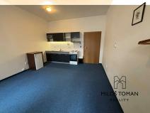 Pronájem bytu 1+kk, Klatovy, nám. Míru, 25 m2