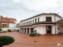 Pronájem bytu 3+kk, Pardubice - Zelené Předměstí, Hronovická, 92 m2