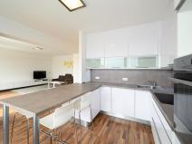 Pronájem bytu 3+kk, Praha - Kobylisy, Ke Stírce, 72 m2