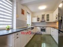 Prodej rodinného domu, Kadaň, Třešňová, 405 m2