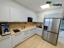 Pronájem kanceláře, Milovice, 86 m2