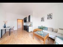 Pronájem bytu 2+kk, Praha - Žižkov, Husinecká, 48 m2