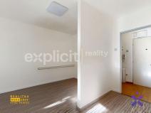 Pronájem bytu 1+1, Zlín, Hluboká, 39 m2