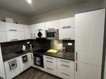 Pronájem bytu 3+1, Praha - Vršovice, Vršovická, 86 m2