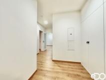 Pronájem bytu 2+kk, Praha, Zlochova, 51 m2