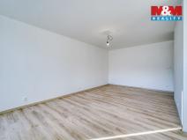 Pronájem bytu 3+kk, Praha - Karlín, U Sluncové, 65 m2