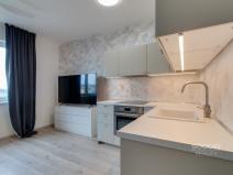 Pronájem bytu 1+kk, Praha - Letňany, Malkovského, 29 m2