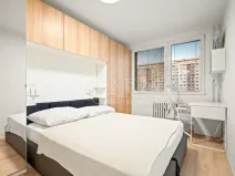 Pronájem bytu 3+1, Praha - Kobylisy, Střekovská, 64 m2