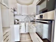 Pronájem bytu 2+kk, Praha - Kobylisy, Bojasova, 46 m2