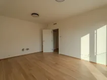 Prodej bytu 1+kk, Praha - Lysolaje, Lysolajské údolí, 29 m2