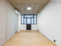 Pronájem bytu 1+kk, Praha - Hloubětín, Kolbenova, 33 m2