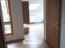 Pronájem bytu 1+kk, Zlín, Štefánikova, 28 m2