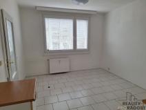 Pronájem bytu 1+1, Děčín, Kosmonautů, 35 m2