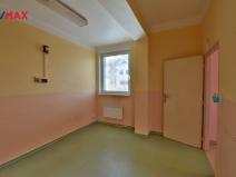 Prodej obchodního prostoru, Týniště nad Orlicí, Nádražní, 64 m2