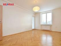 Pronájem bytu 3+1, Praha - Žižkov, Biskupcova, 78 m2