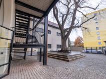 Pronájem komerční nemovitosti, Brandýs nad Labem-Stará Boleslav - Brandýs nad Labem, Masarykovo náměstí, 89 m2