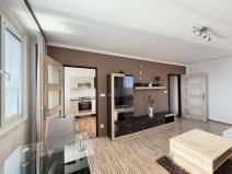 Pronájem bytu 2+1, Pardubice - Zelené Předměstí, nábřeží Závodu míru, 58 m2