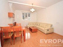 Pronájem bytu 3+1, Karlovy Vary, náměstí Dr. M. Horákové, 81 m2