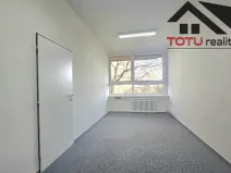 Pronájem kanceláře, Chrudim, Palackého třída, 17 m2