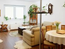 Prodej bytu 2+kk, Praha - Vysočany, Spojovací, 64 m2