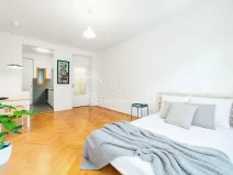 Pronájem bytu 1+kk, Praha - Holešovice, Komunardů, 34 m2