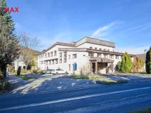 Prodej ubytování, Velké Karlovice, 1770 m2