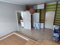 Pronájem bytu 2+kk, Praha - Žižkov, Žerotínova, 46 m2