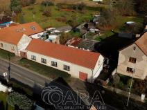 Prodej rodinného domu, Milovice - Benátecká Vrutice, 300 m2