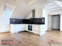 Pronájem bytu 2+kk, Opava - Předměstí, Mařádkova, 55 m2