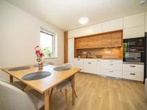 Prodej bytu 1+kk, Jablůnka, 41 m2