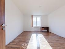 Prodej bytu 2+1, Šanov, Nádražní, 85 m2