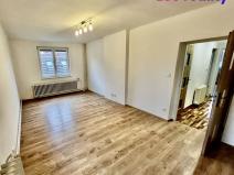 Prodej bytu 3+1, Mojné, 61 m2