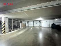 Pronájem garáže, Praha - Košíře, Zahradníčkova, 18 m2