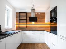 Pronájem rodinného domu, Kamenice, 183 m2