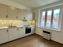 Pronájem bytu 2+1, Cheb, Májová, 63 m2